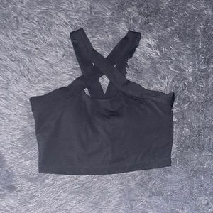 Musesonly Sugar Cross Front Seamless Black Crop Top